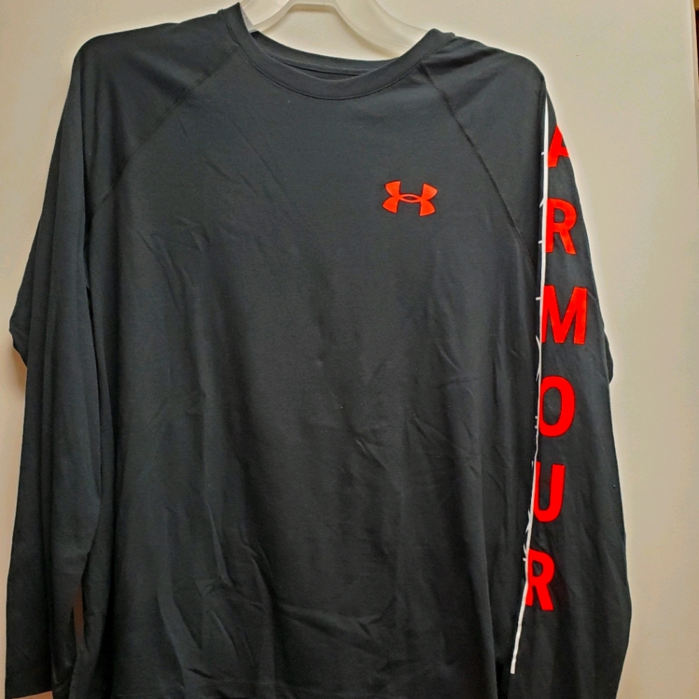 Under Armour long sleeve shirt